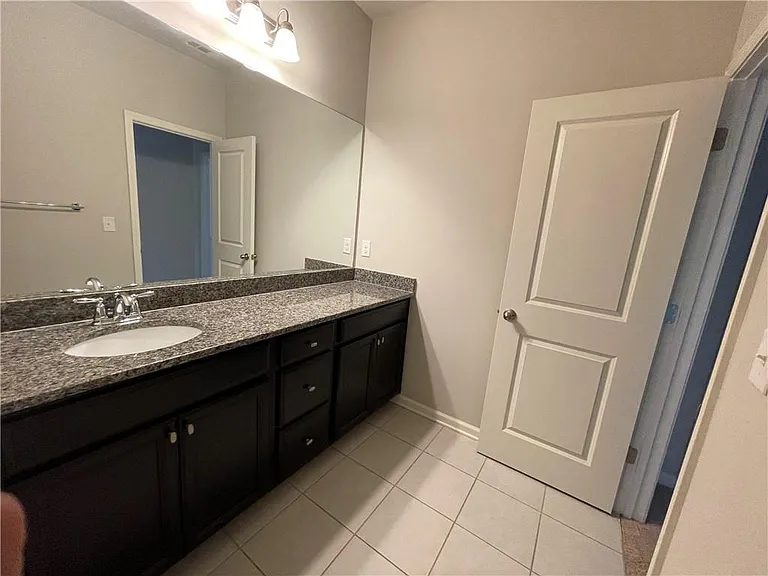 5775 Rialto Way — Photo 8