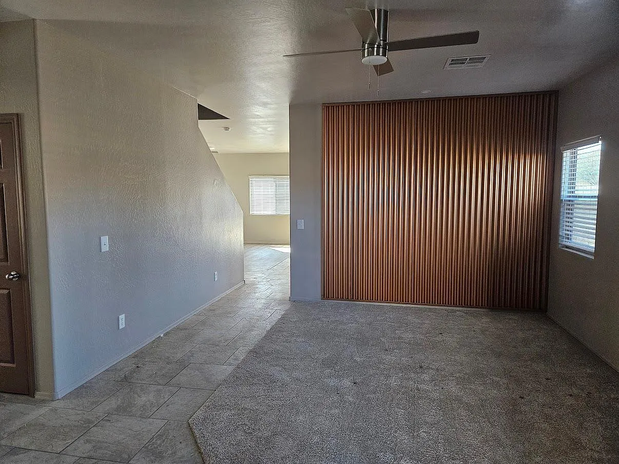 4 bed, 2.5 bath, 2740 sqft, $2,000 — Photo 4