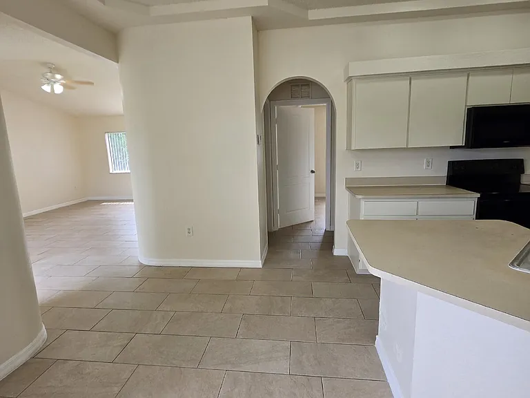 13130 Odham St — Photo 3