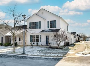 145 Feathertip Ln, Lewis Center, OH