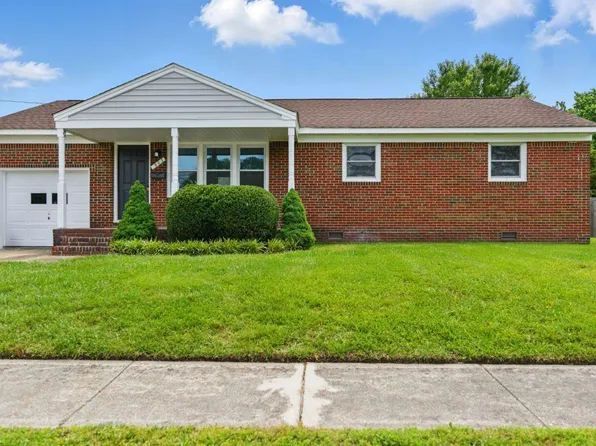 407 Bertha Ln, Portsmouth, VA 23701