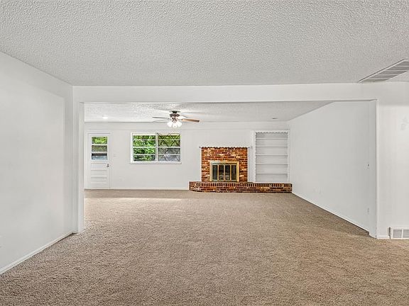 3rd image of 3504 N Ann Arbor Pl