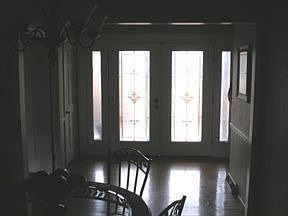 5th image of 615 Woodland St