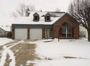 7720 Jamestown Dr S, Fishers, IN 46038