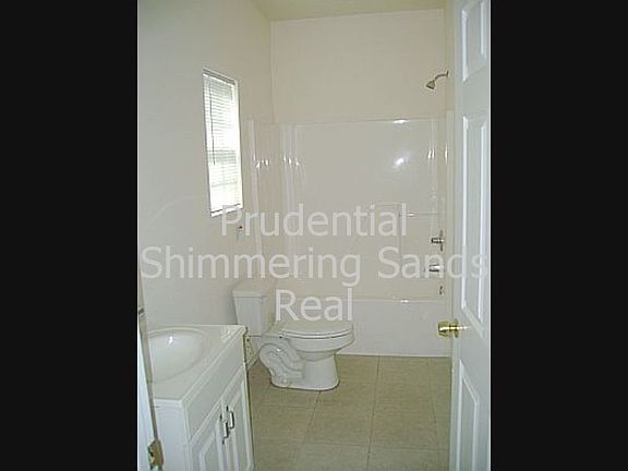 2nd image of 368 20th Ave