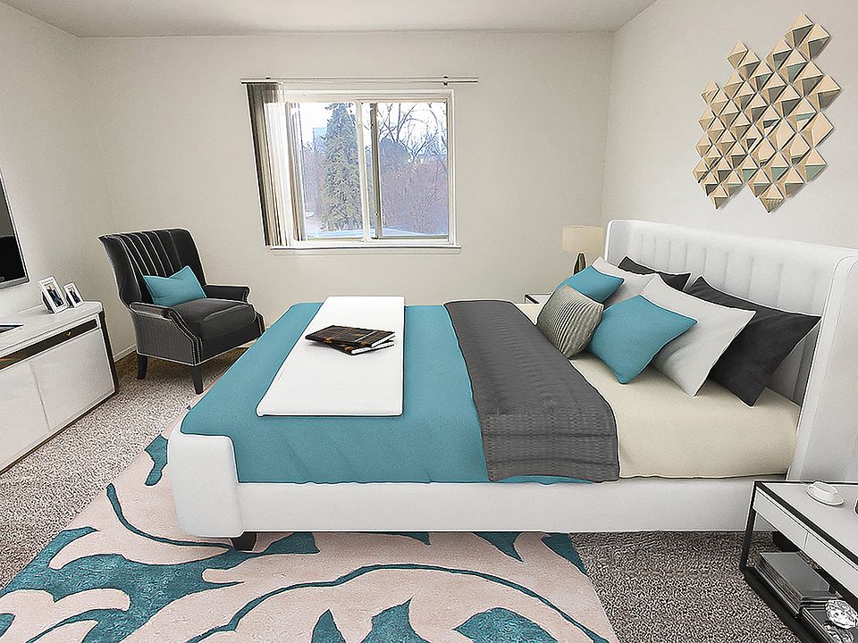 1 bedroom apartment in Royal Oak with upscale flooring and finishes.