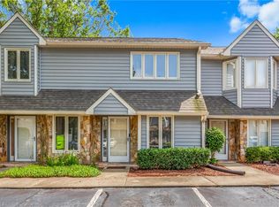 5312 Summit Heights Dr, Winston Salem, NC 27104