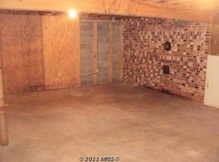 9434 Garis Shop Rd, Hagerstown, MD 21740