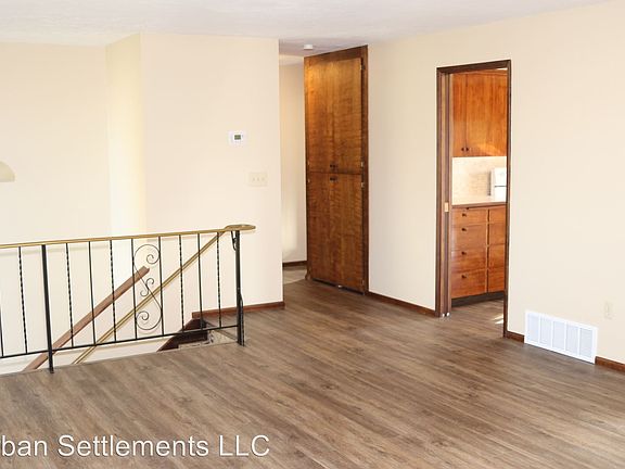 2nd image of 229 W Kedlin Ct #231