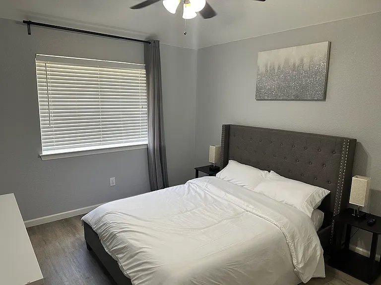 2506 Spring Hill Ln — Photo 23