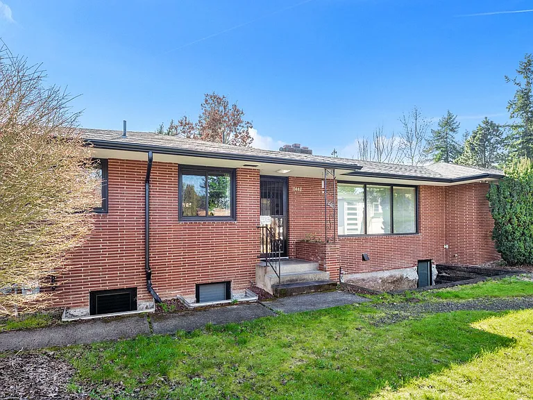 11440 NE Morris St — Photo 26