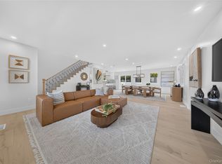 2 Lee Place, Old Bethpage, NY 11804