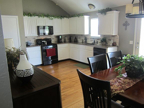 5th image of 8209 NW 83rd Ter