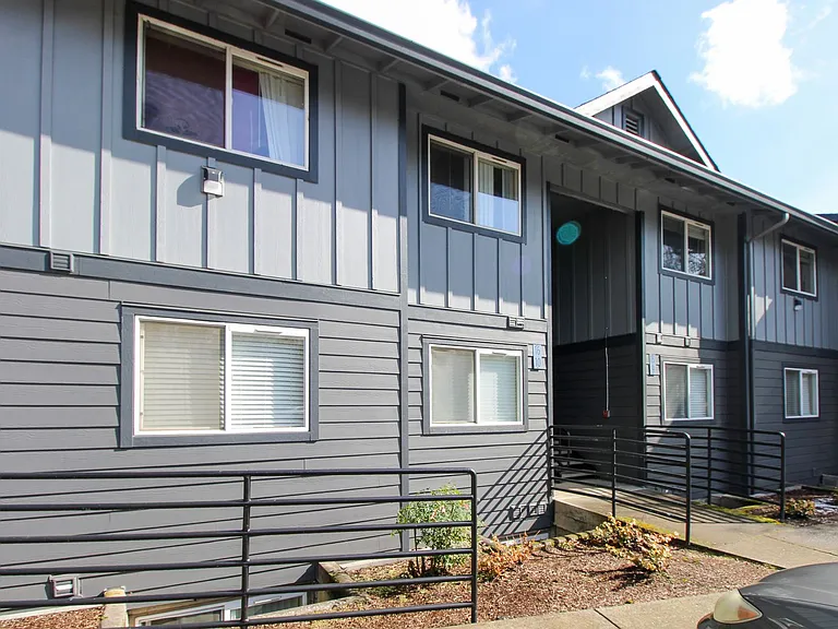 Silverwood Apartments — Photo 47