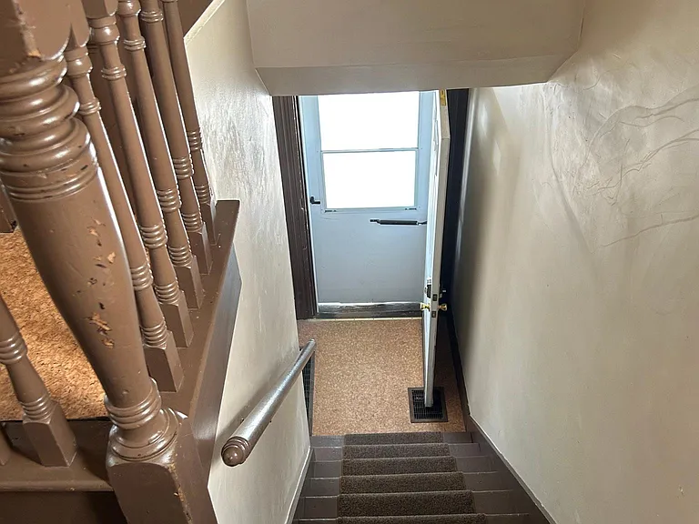 83 Flint St #2 — Photo 20