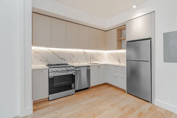 Rented by Goose Property Management LLC | media 29