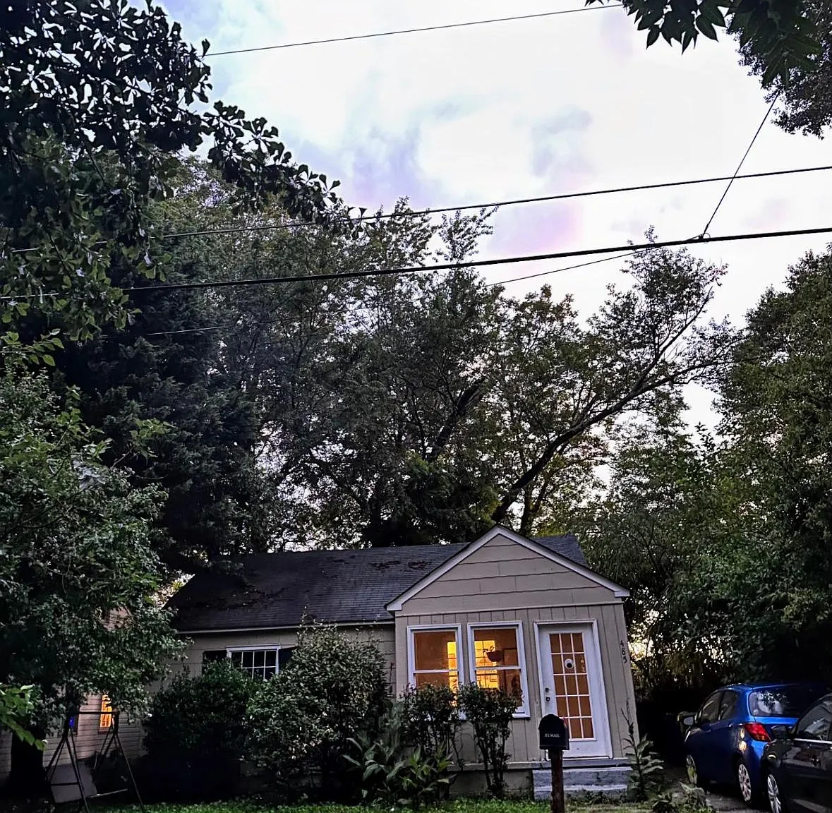 485 Glenwood Pl SE — Photo 1