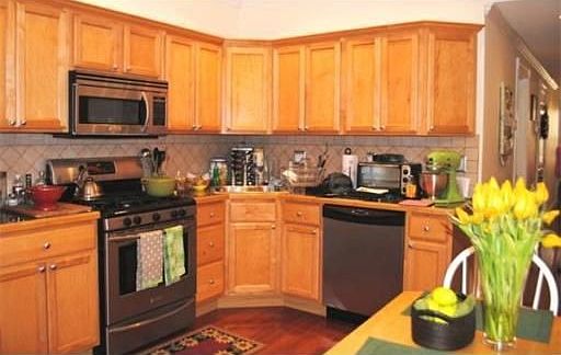 4th image of 709 E 5th St #2
