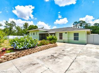 910 Moore Ave, Lehigh Acres, FL 33972