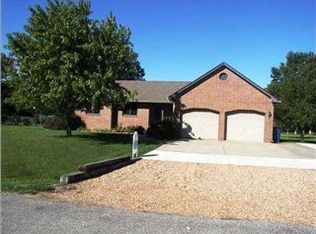 809 Split Oak Dr, Newton, KS 67114