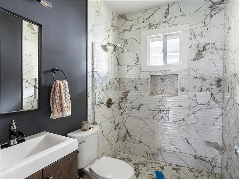 1010 Dill Ave SW — Photo 17
