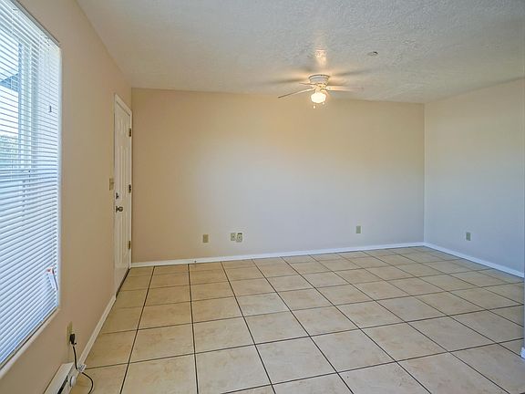 4th image of 813 Ortiz Dr SE APT 2