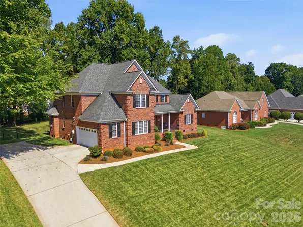 3449 Araglin Dr, Gastonia, NC 28056
