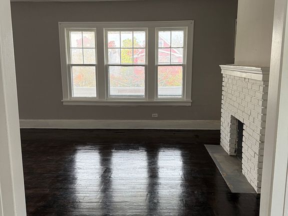 4th image of 1093 E 169th St #Up