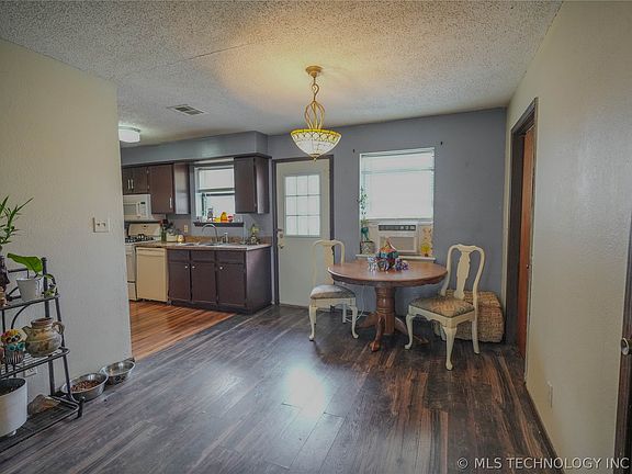 3rd image of 1031 E 143rd St