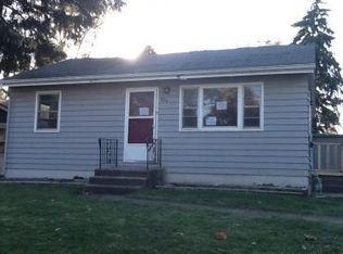 834 Hammond Ave, Aurora, IL 60506