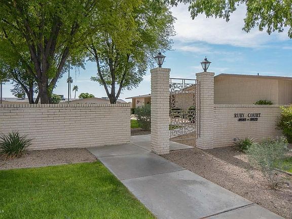 4th image of 10511 W Highwood Ln