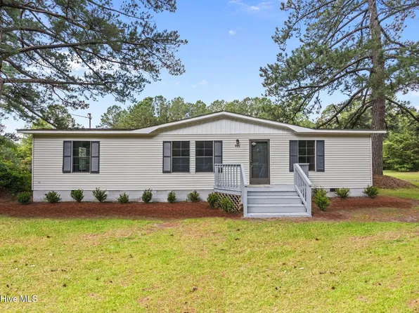 405 Country Acres Road, Grifton, NC 28530