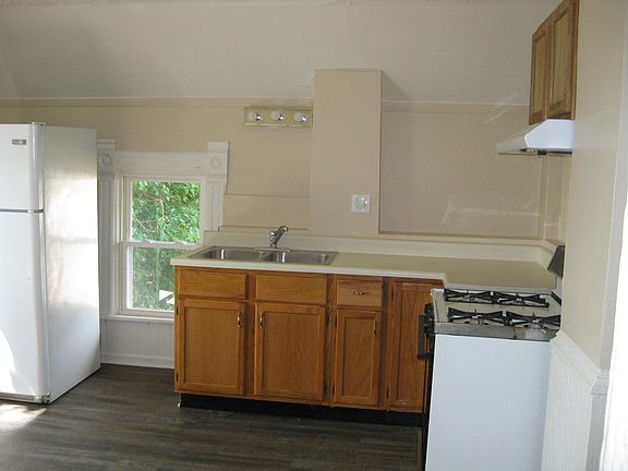 5th image of 2320 11th Ave #2