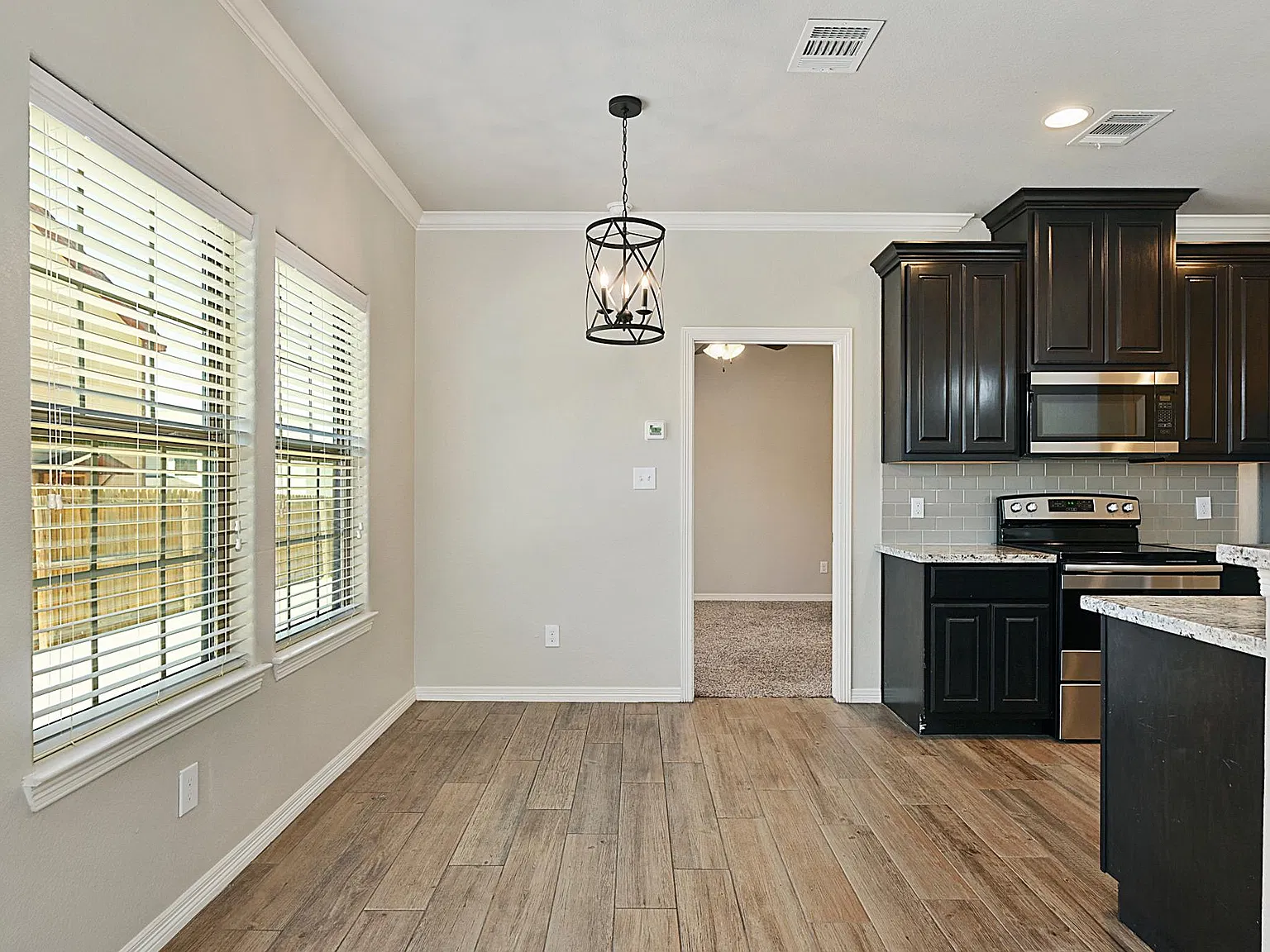 401 Nimitz St — Photo 2