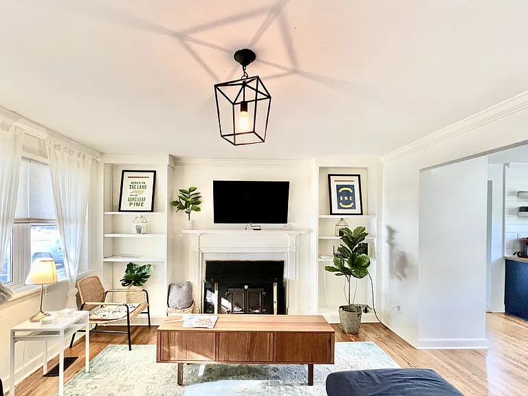 2931 Belmeade Dr — Photo 3