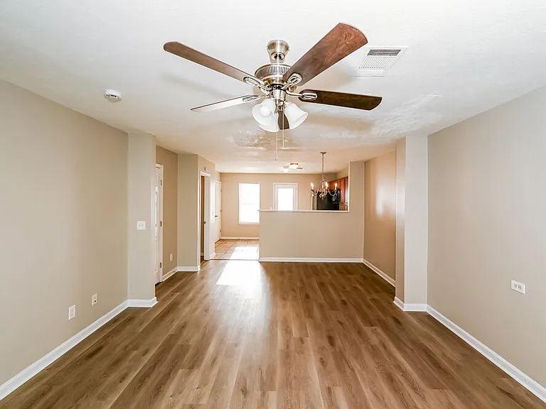 8021 Logan Dr — Photo 8