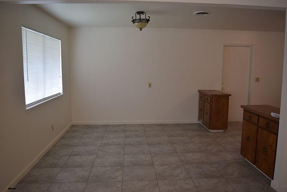 Dining Rm area