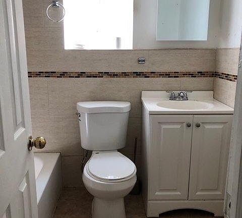 5th image of 11554 147th St #1
