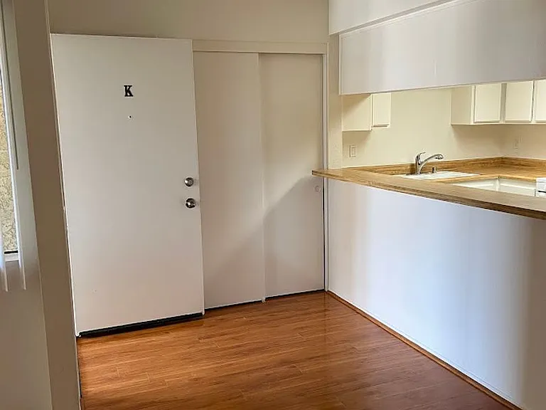 111 S Acacia Ave — Photo 12