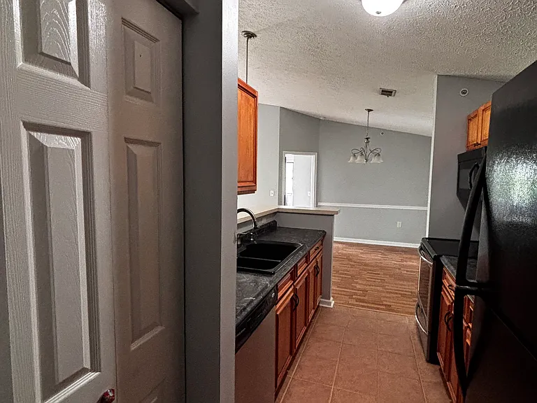 6823 Meadow Creek Dr #309 — Photo 8