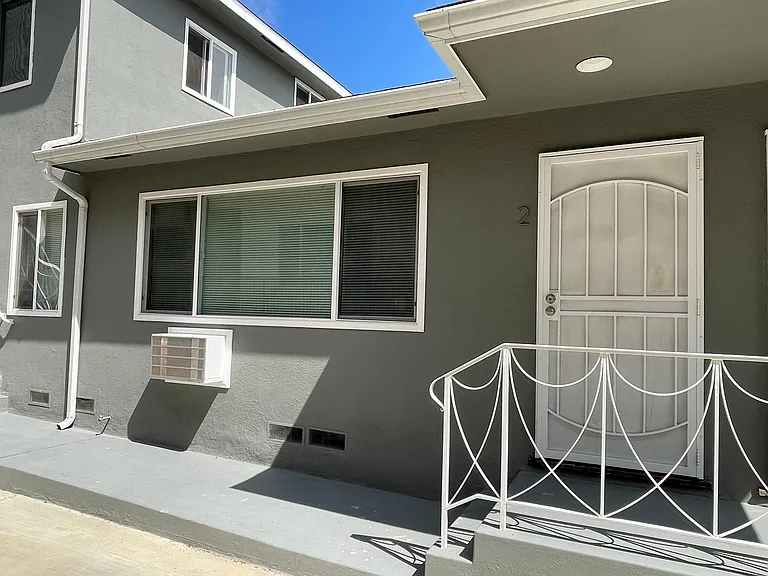 3832 College Ave #2 — Photo 8