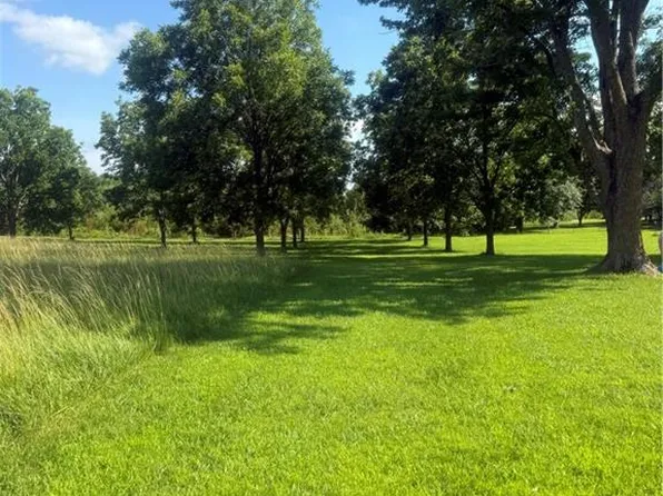 7123 SE 202nd St, Holt, MO 64048