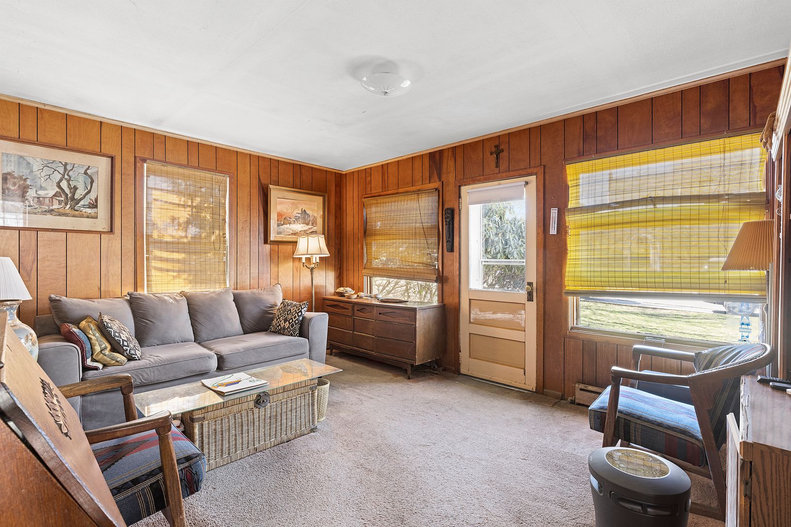  Living two with two bedrooms