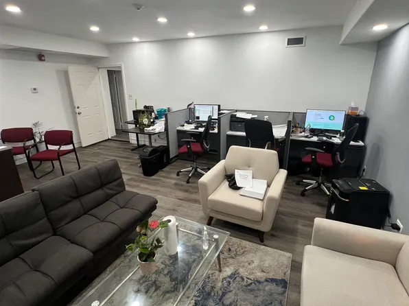 2800 Kennedy Boulevard image 7 of 10