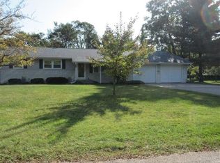 1577 Sunny Crest Dr, Stevens Point, WI 54482