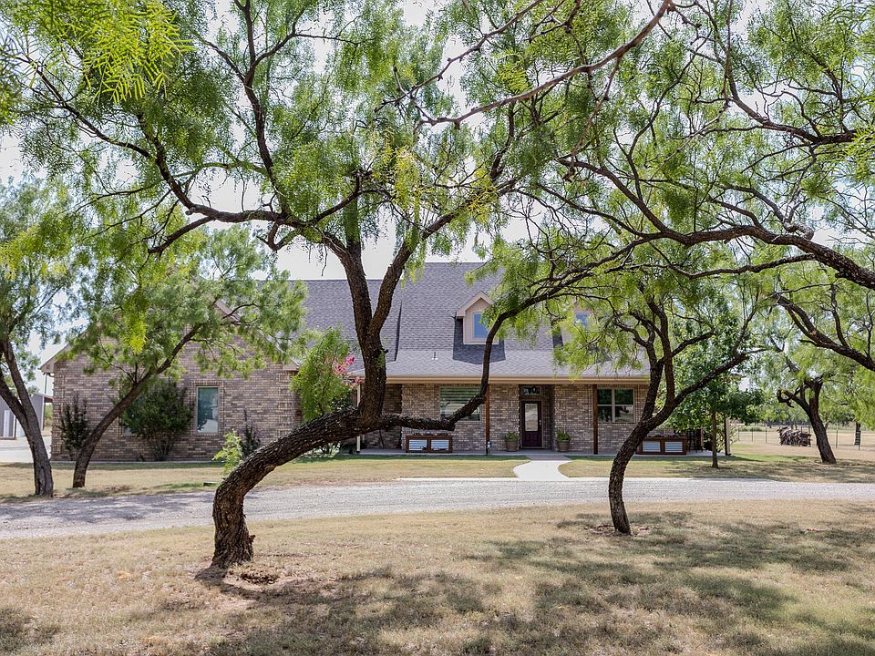 1st image of 213 Crooked Creek Rd
