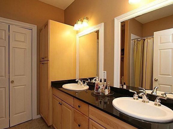 4th image of 11045 Landswalk Dr APT 123