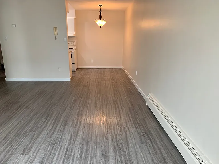 409 Ash St — Photo 4