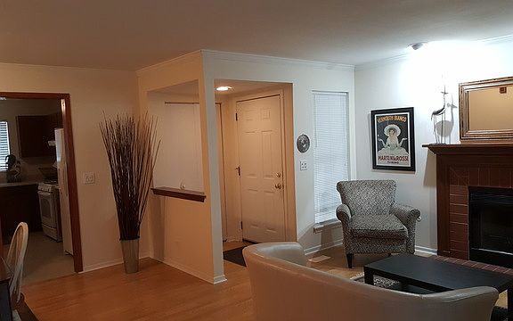 3rd image of 507 Mallard Ct