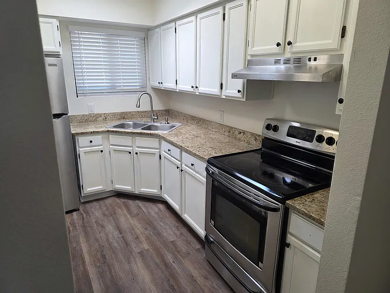 1311 N Gila St #3 — Photo 1